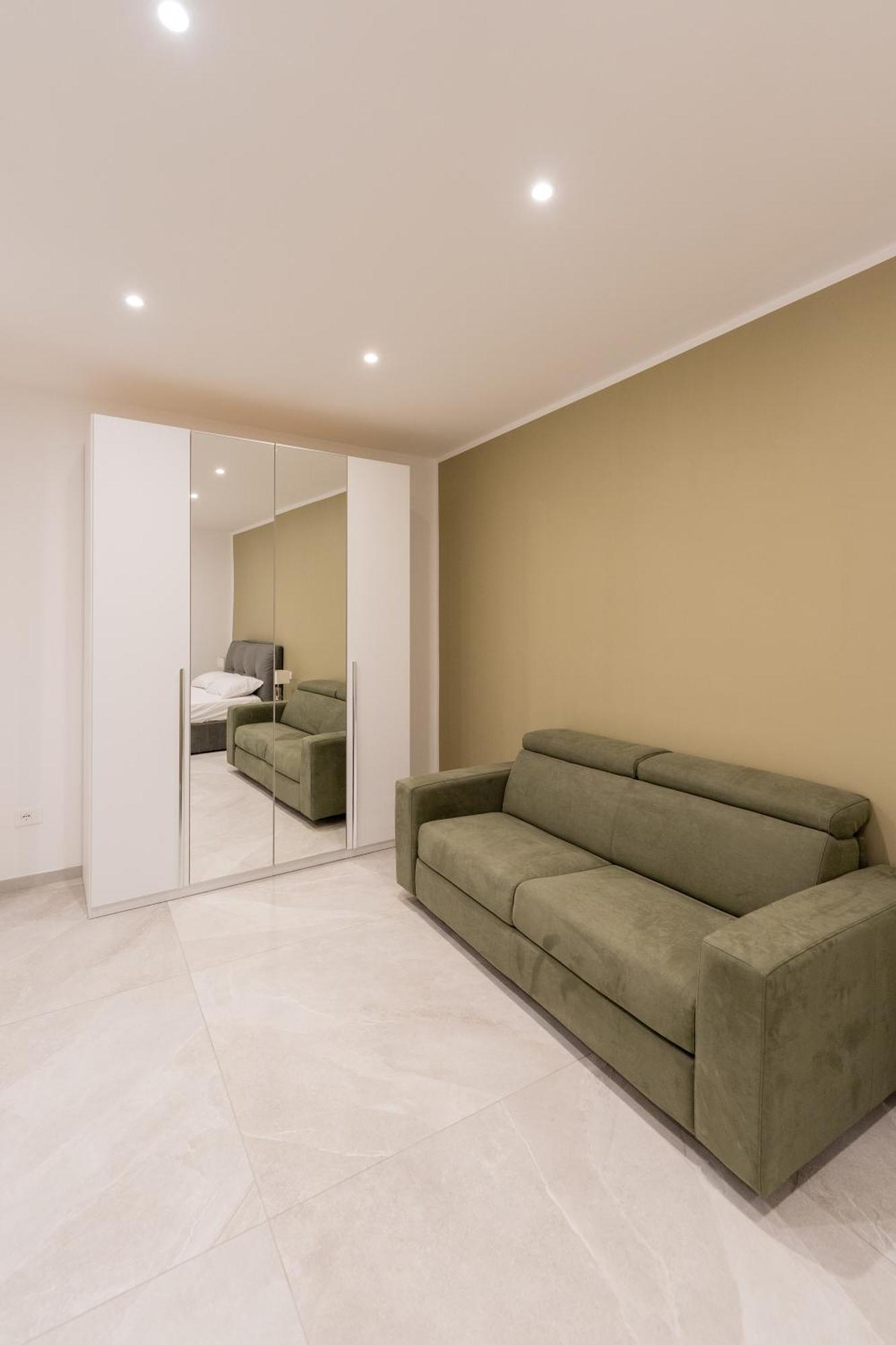 Gaudioso Center * Napoli